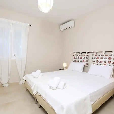 Casa Di Nina 입소스